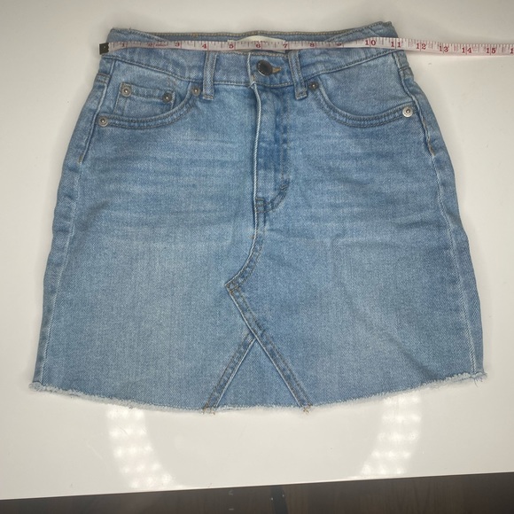 Levi’s girl high rise skirt size 10 regular - Picture 8 of 8
